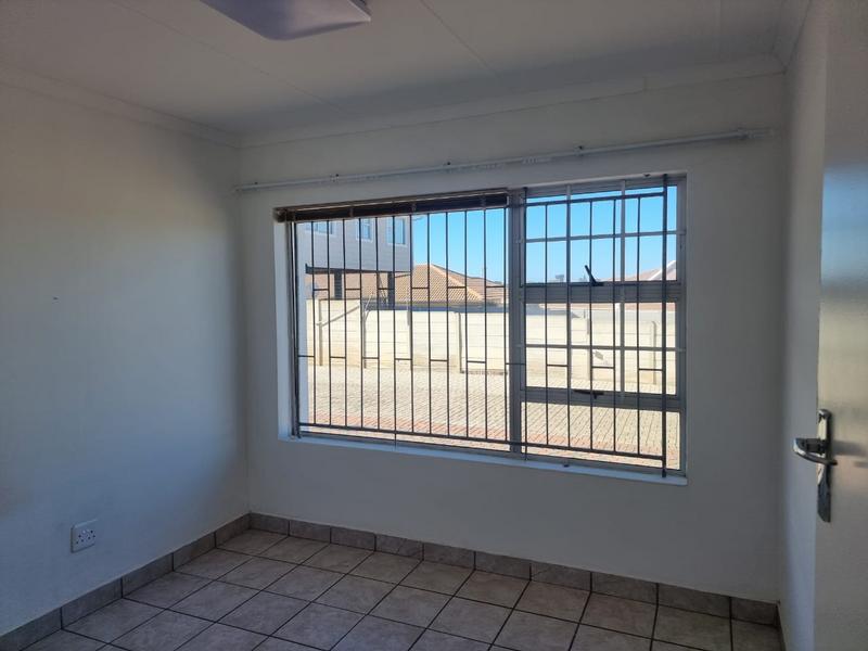 2 Bedroom Property for Sale in Hartenbos Central Western Cape